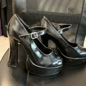 Black Maryjane platforms